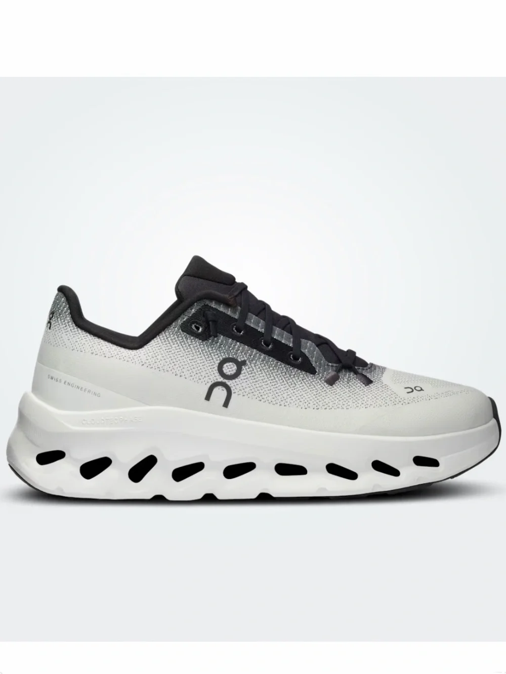 On Running CloudTilt sneakers Women’s size 10